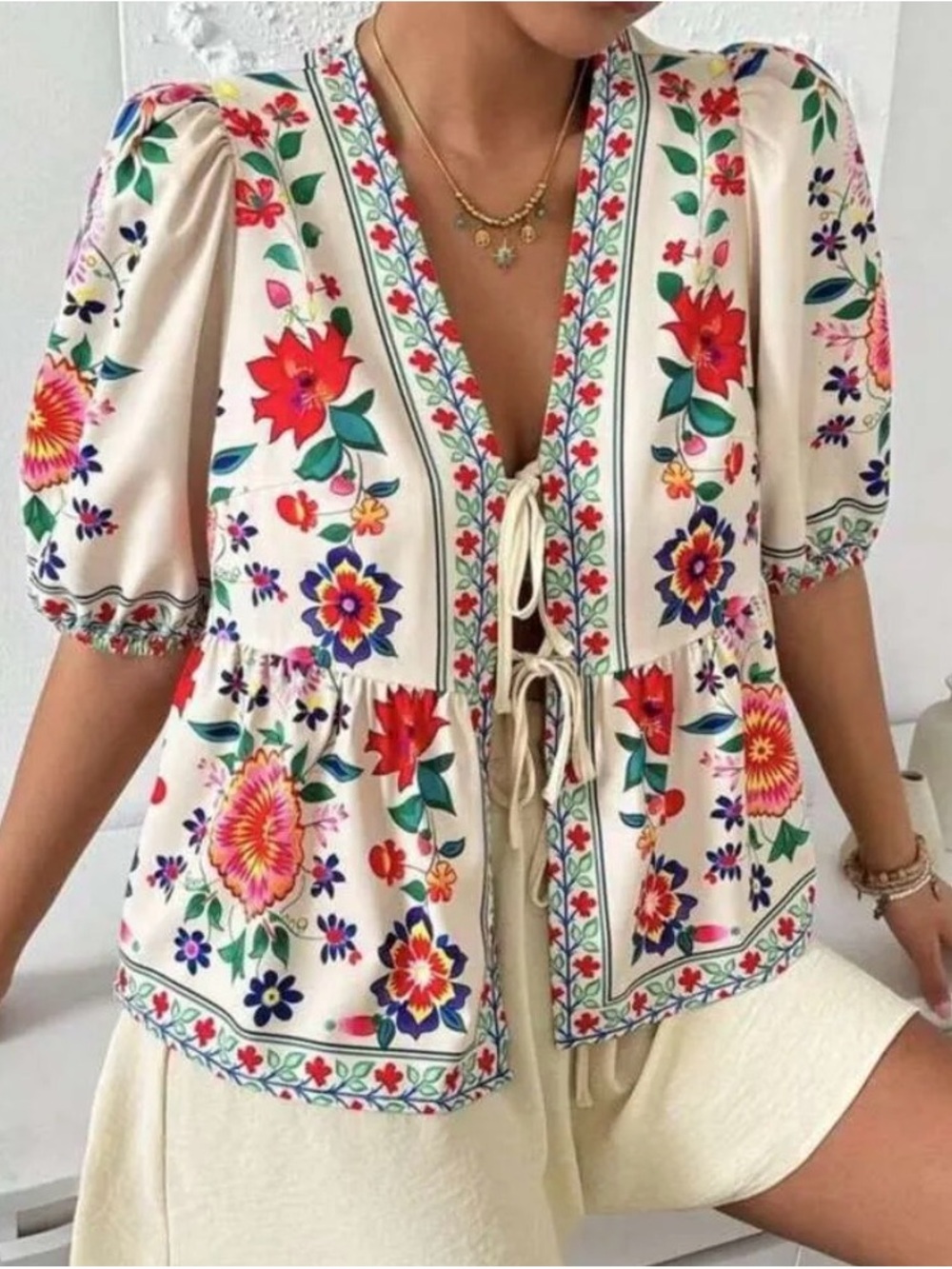 Shein Ladies Blouse In Size XXL NWOT Floral Tie Front Short Puff Sleeves